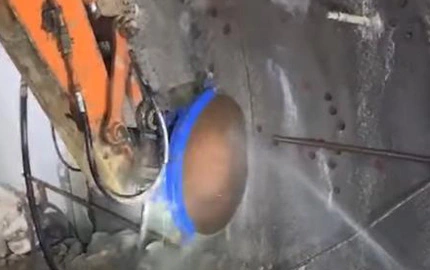 Экскаватор Rock Saw2