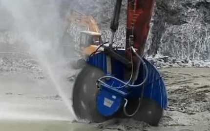 Экскаватор Rock Saw3